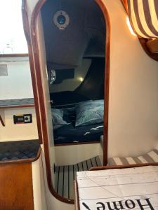 Nuitée à bord de Danilou un voilier de 9.50m