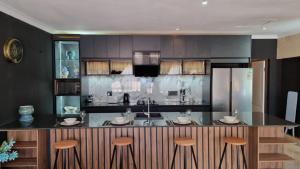 Luxury Fairland Fully Serviced Cottages