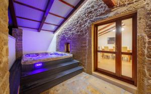 Villa Zamask for 7 people in Central Istria with jacuzzi & sauna 