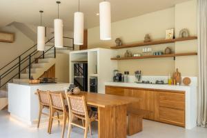 Juli Villas - Tropical villa 200m2 with pool in Canggu - Pererenan