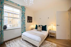 The South Hampstead Hideaway - Stylish 6BDR Home