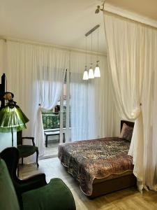 Parrot Chic Apartment