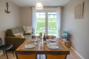 Appartements 3 04 appartement avec jardin et parking prive : photos des chambres