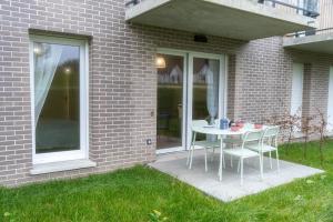 Appartements 3 04 appartement avec jardin et parking prive : photos des chambres