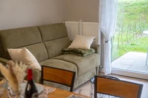 Appartements 3 04 appartement avec jardin et parking prive : photos des chambres