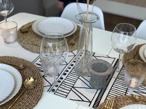 apt lumieuse confor parking free