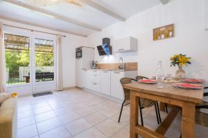Appartements Domaine De Meyrol - Gite 2 : photos des chambres