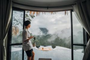 Mountain Floating Cloud