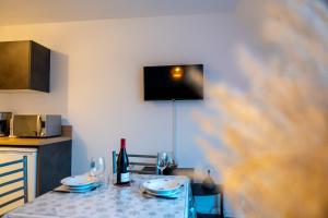 Appartements Cocon de la Baie, terrasse et parking prive : photos des chambres