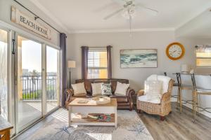 Short Walk to Bay and Ocean Treasure Island Condo