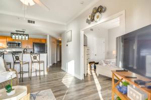 Short Walk to Bay and Ocean Treasure Island Condo