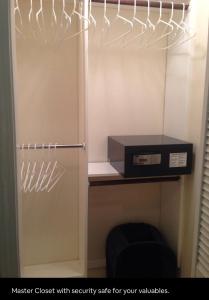 2BD Private Home with EVERYTHING by EVERYTHING