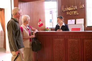 Hotel Manhattan Inn Airport