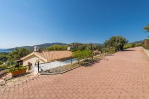 Brezza di Geremeas, Walk to the beach img41