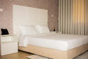 Doritis Guest House Maculusso - 罗安达