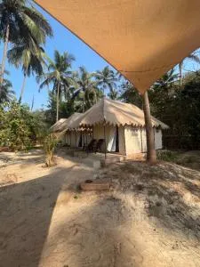 Paddle And Cabana - Querim