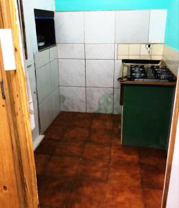 Kitnet a 50 metros da praia
