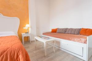 Colosseo Apartments and Rooms - Rome City Centre