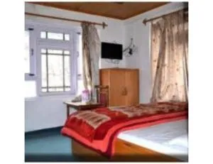 Hotel Royal Stay, Near Lidder valley, Pahalgam - Kargil