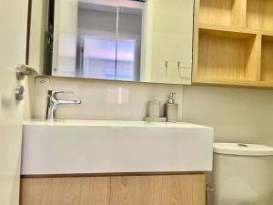 Lindo! Apto à 150 m. do Mar! NV05I