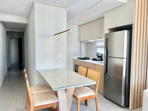 Lindo! Apto à 150 m. do Mar! NV05I