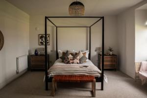 Luxurious Manor House with Sea Views - Sleeps 10