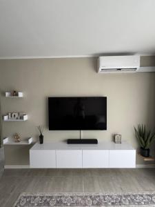 Motswedi Place 1 Bed Apartment M10- Managed by Pulafela Prop Pty Ltd