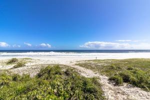Casa com piscina e churrasqueira na Praia Seca