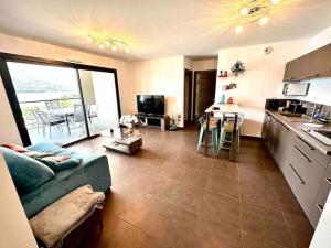 Appartements Superbe T3 front de mer au centre de Propriano : photos des chambres