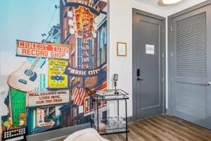 Nashville Oasis at The Muse Modern 2BR with Balcony Rooftop Views