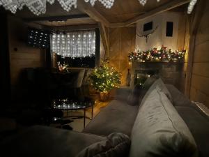 SZAŁAS CHALET PRZY POTOKU Gospodarstwo Agroturystyczne Baciary