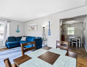 Private pool, close to Lake Michigan Beaches