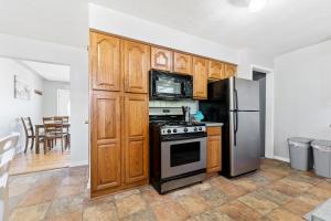 Private pool, close to Lake Michigan Beaches