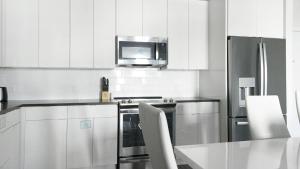 Landing at The Pointe on Westshore - 2 Bedrooms in Port Tampa City