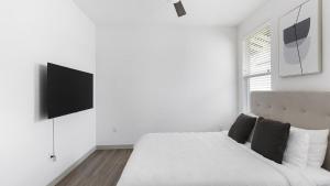Landing at Skyline Prairie - 3 Bedrooms in Fort Worth
