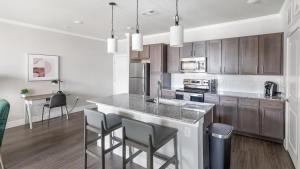 Landing at Ariza Research - 1 Bedroom in Huntsville