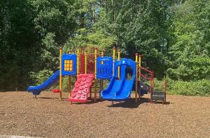 Landing at The Park at London - 1 Bedroom in Morrow