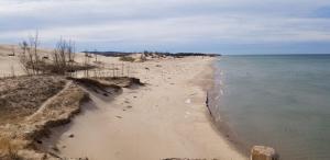 Sandpiper Cottage Beautiful Private Lake Michigan Frontage