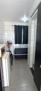 Vila Foz HOSTEL AP5 Apartamento completo de solteiro com garagem fechada e lavanderia, Temos Uber e guia turístico para indicar, nosso apartamento é a melhor opção de custo benefício de Foz do Iguaçu