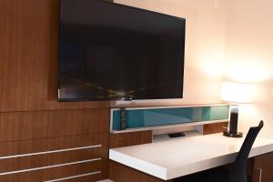 Queen Room room in Delta Hotels by Marriott Indianapolis East