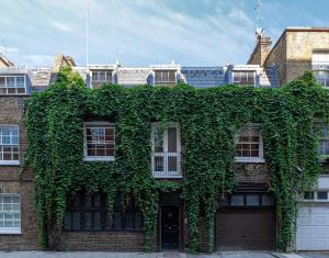 Premium Hyde Park Townhouse by Madestays