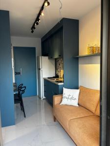 Apartamento quarto e sala vista mar