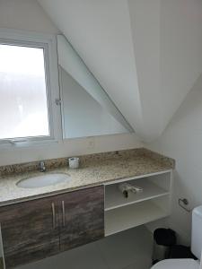 Apartamento 1 suíte a 500m da rua coberta para 4 pessoas