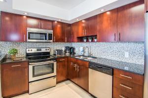 Ocean Reserve 818