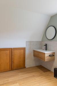 Maisons de vacances KER LAN - Maison de caractere avec SPA et vue mer : photos des chambres