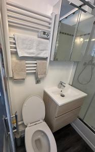 Beautiful Studio Paris Eiffel Tower