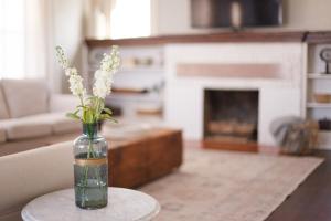 The Bishop Charming 4BR Retreat OU Campus 100yo