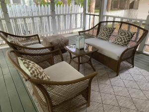 The Bishop Charming 4BR Retreat OU Campus 100yo