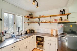 Mtn Views and On-Site Hiking Trails Catskills Cabin