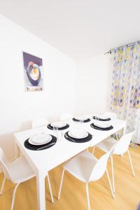 Angelus Appartement Familial très spacieux 2 chambres 6 personnes à 10 minutes de Disneyland